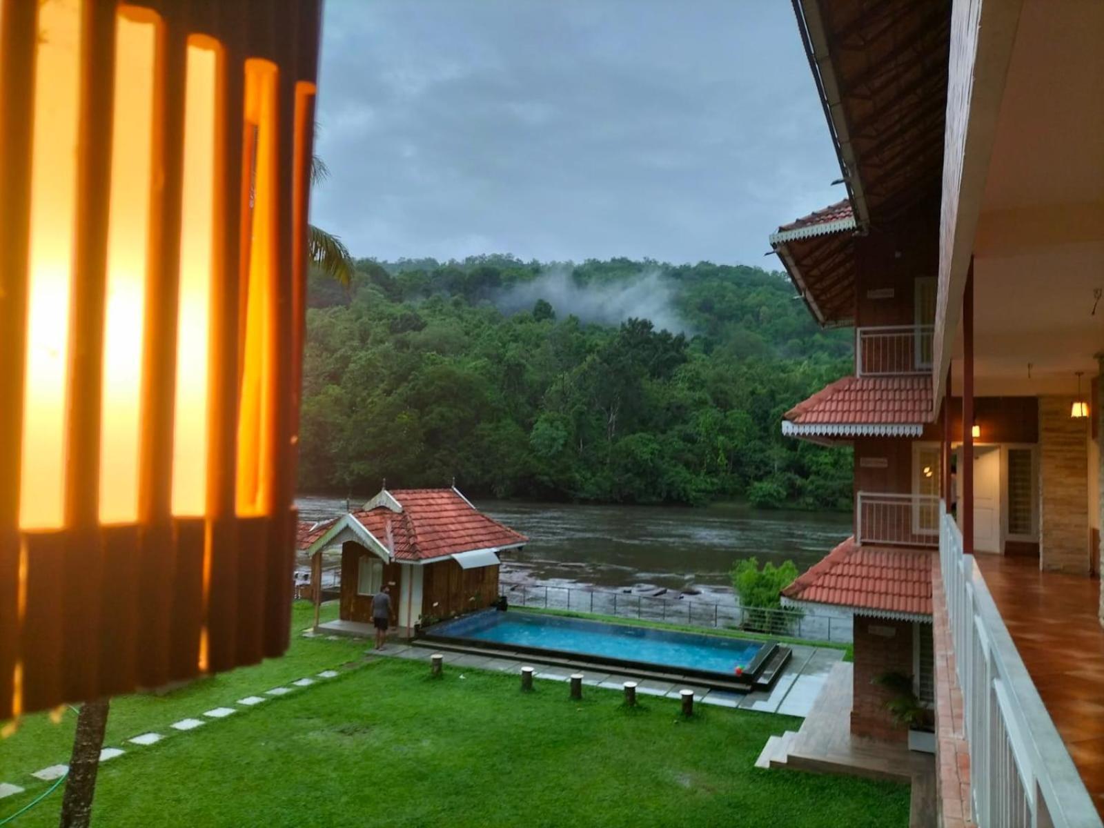 Willow Heights Athirappilly Exterior photo