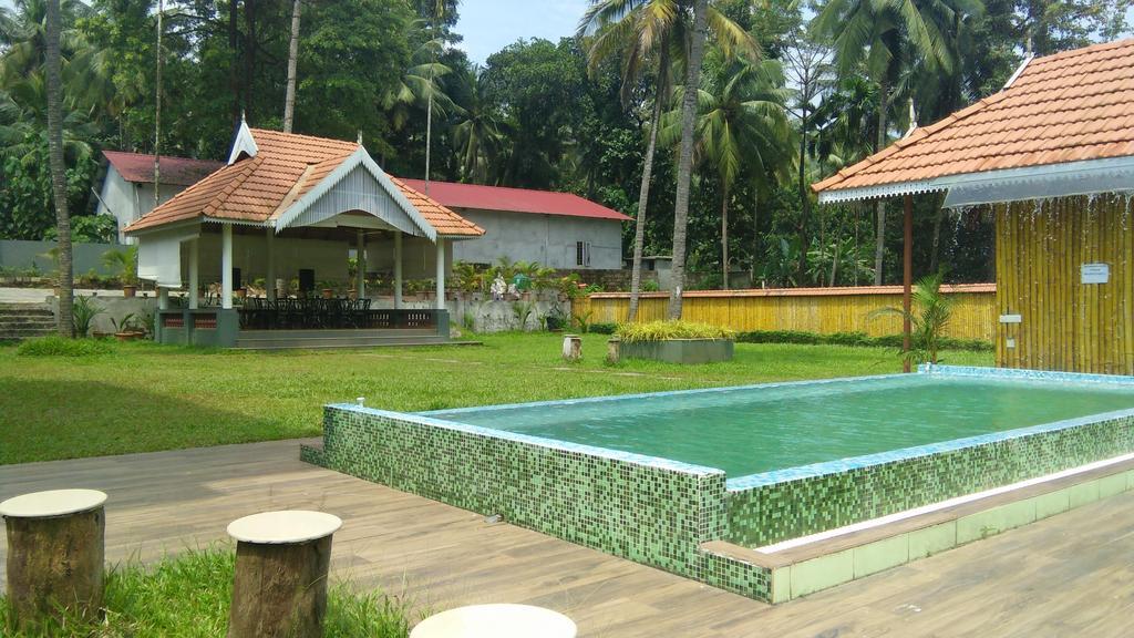 Willow Heights Athirappilly Exterior photo