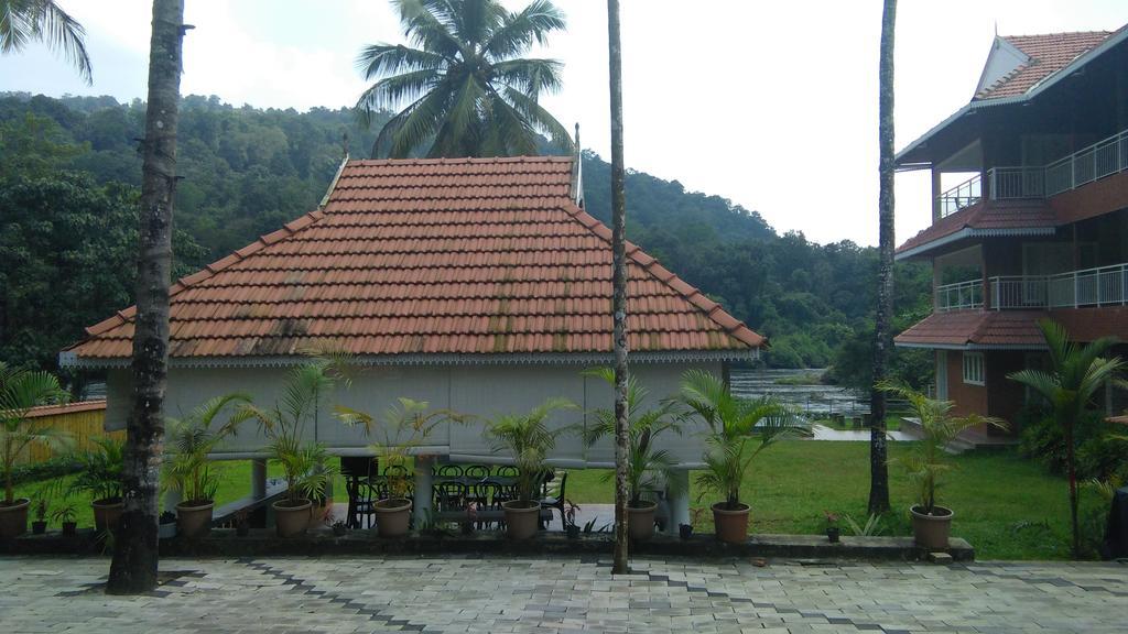 Willow Heights Athirappilly Exterior photo