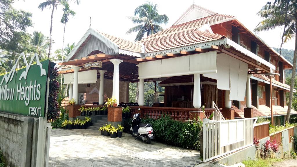 Willow Heights Athirappilly Exterior photo