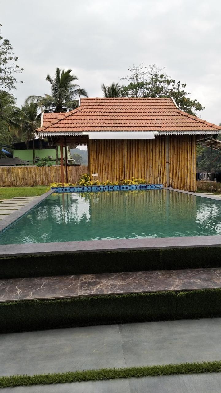 Willow Heights Athirappilly Exterior photo